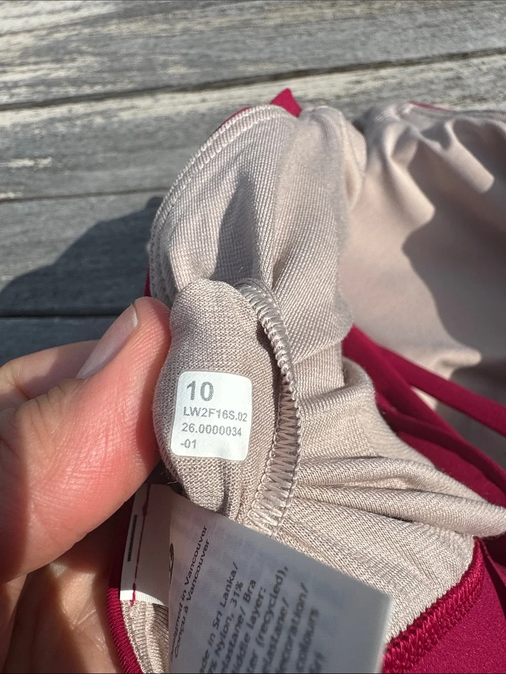 Lululemon Energy Longline‎ Bra Berry Rumble Size 10 NWT Medium Support B–D Cups